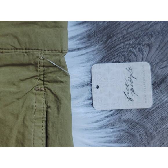 Free People New Bucca Tan Barrel Cargo Pants - Size 12 - Picture 4 of 5